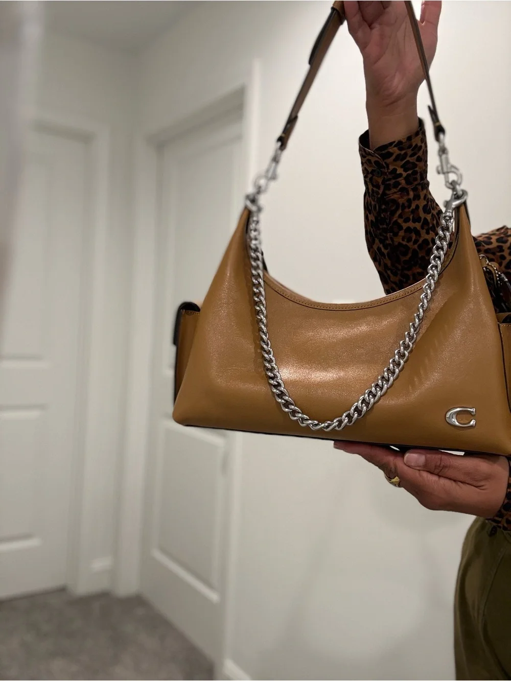 Coach Pocket Juliet 30 Honey Brown NWOT